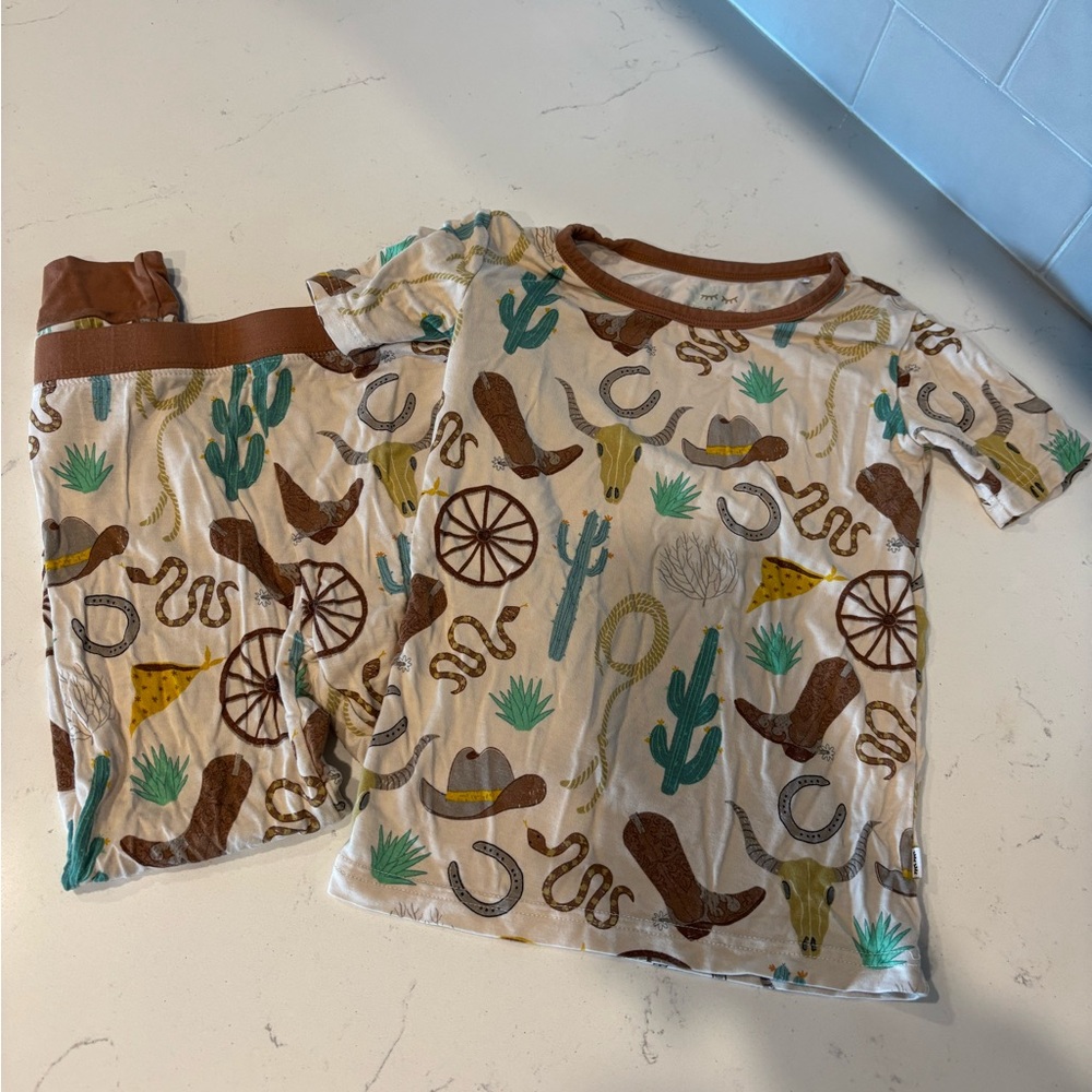 Little sleepies Caramel Ready to Rodeo Pajamas PJs size 4T Short Sleeve w/ Pants